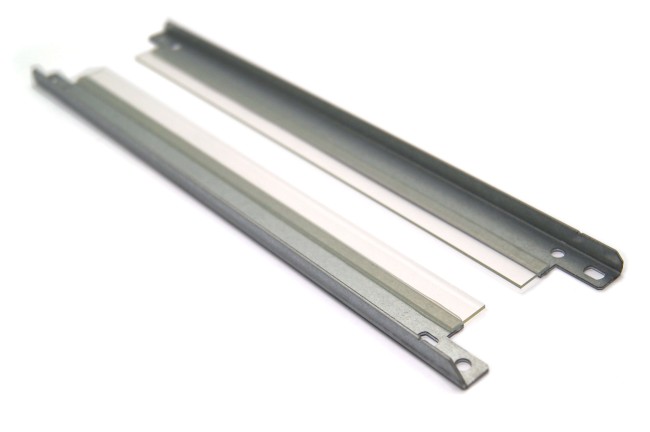 Дозирующее лезвие (DB) NVP для HP (20 шт) Q6511A/X, Q7551A/X, CE255A/X, Canon 710/724(LJ 2410/2420/2430/P3005/P3027/P3035/P3010/P3011/P3015, Pro M521/M525 совместимое